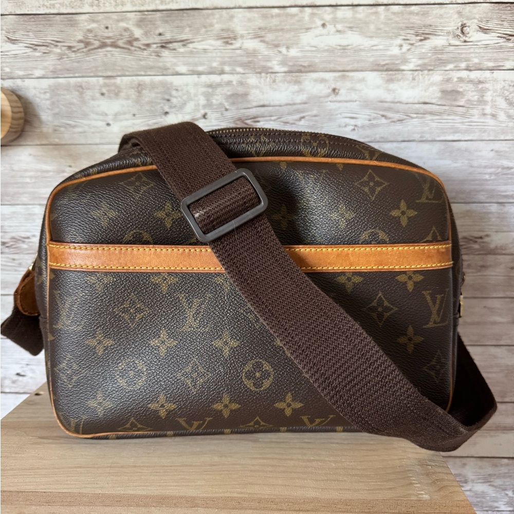 Authentic Louis Vuitton Monogram Reporter PM Crossbody Messenger Bag - Picture 2 of 13